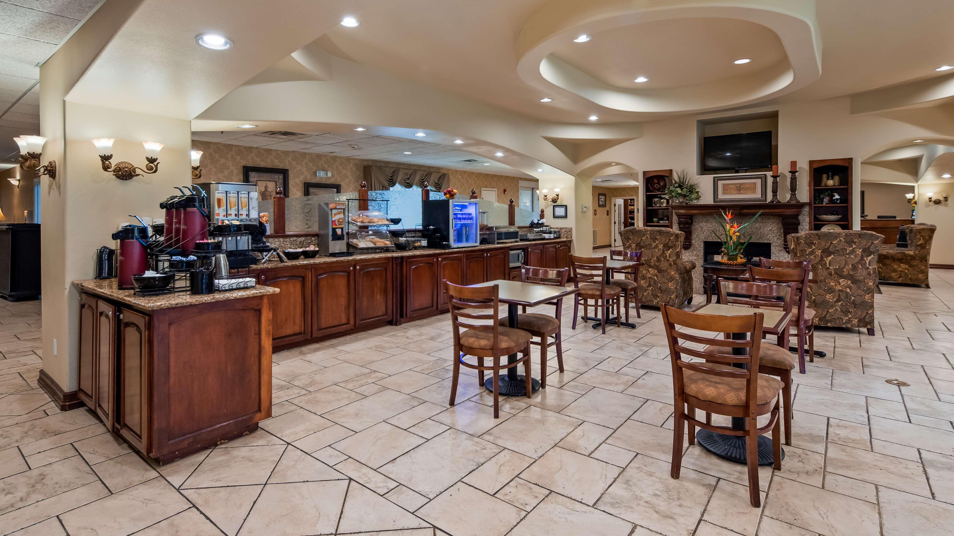 Best Western Plus Monica Royale Inn & Suites Greenville Exterior foto